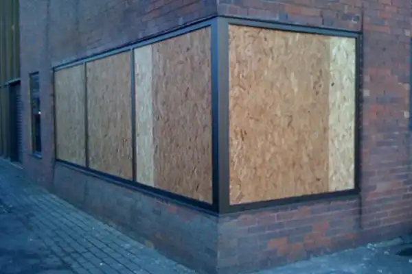 Notverglasung für Eckfenster und Spezialverglasungen – Fachservice Lüdenscheid